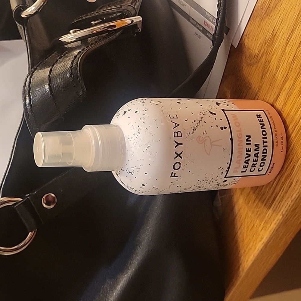 Nwt foxybae flamingo leave in conditioner